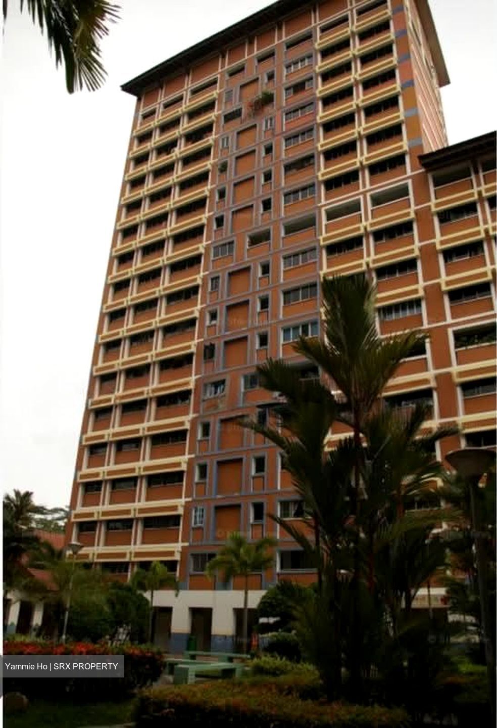Bukit Batok Central (D23), Shop House #553718571